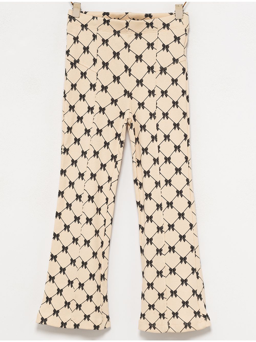 טייטס עם חתכים