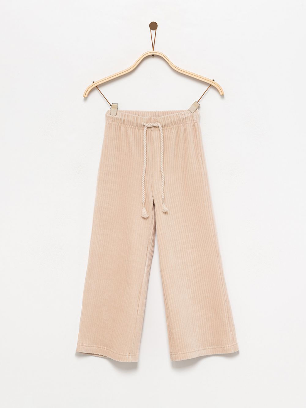 מכנסים מתרחבים