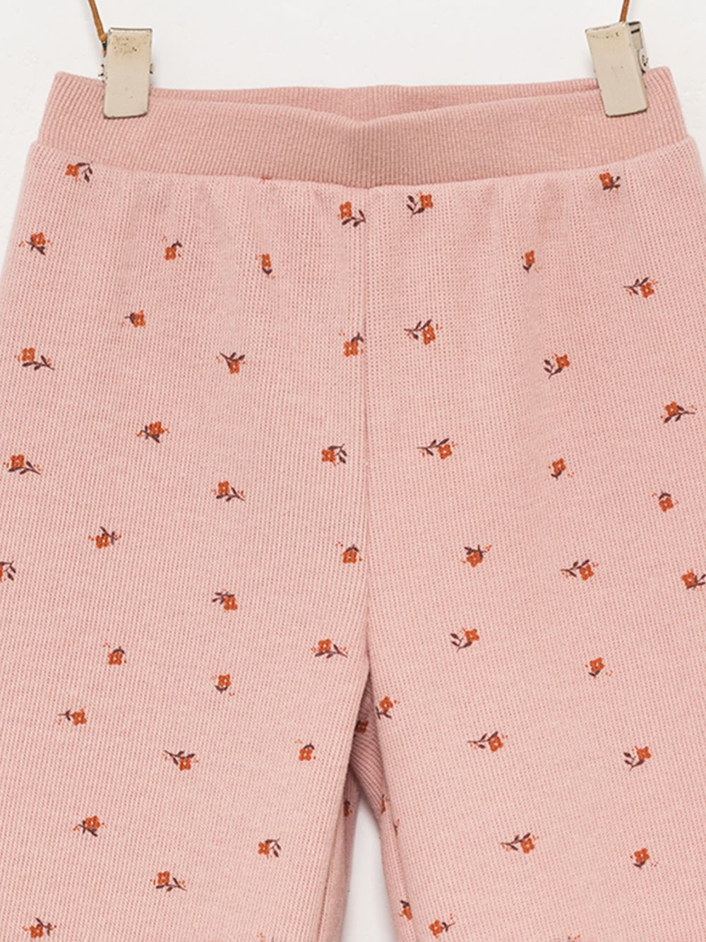 מכנסיים פרחוניים רגל רחבה