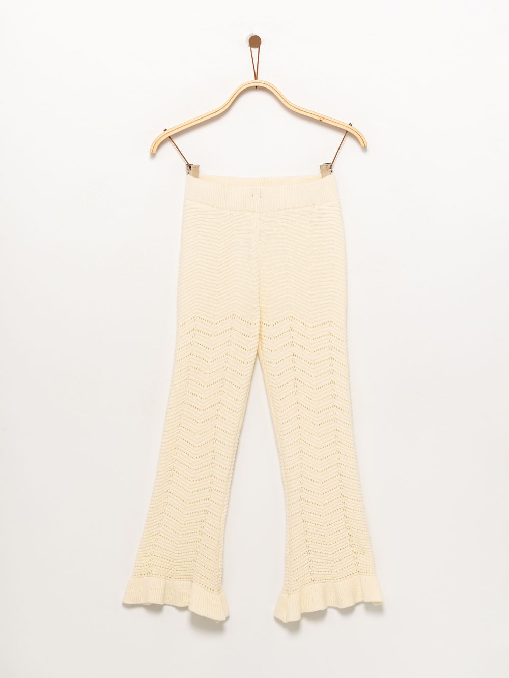 מכנסים סרוגים