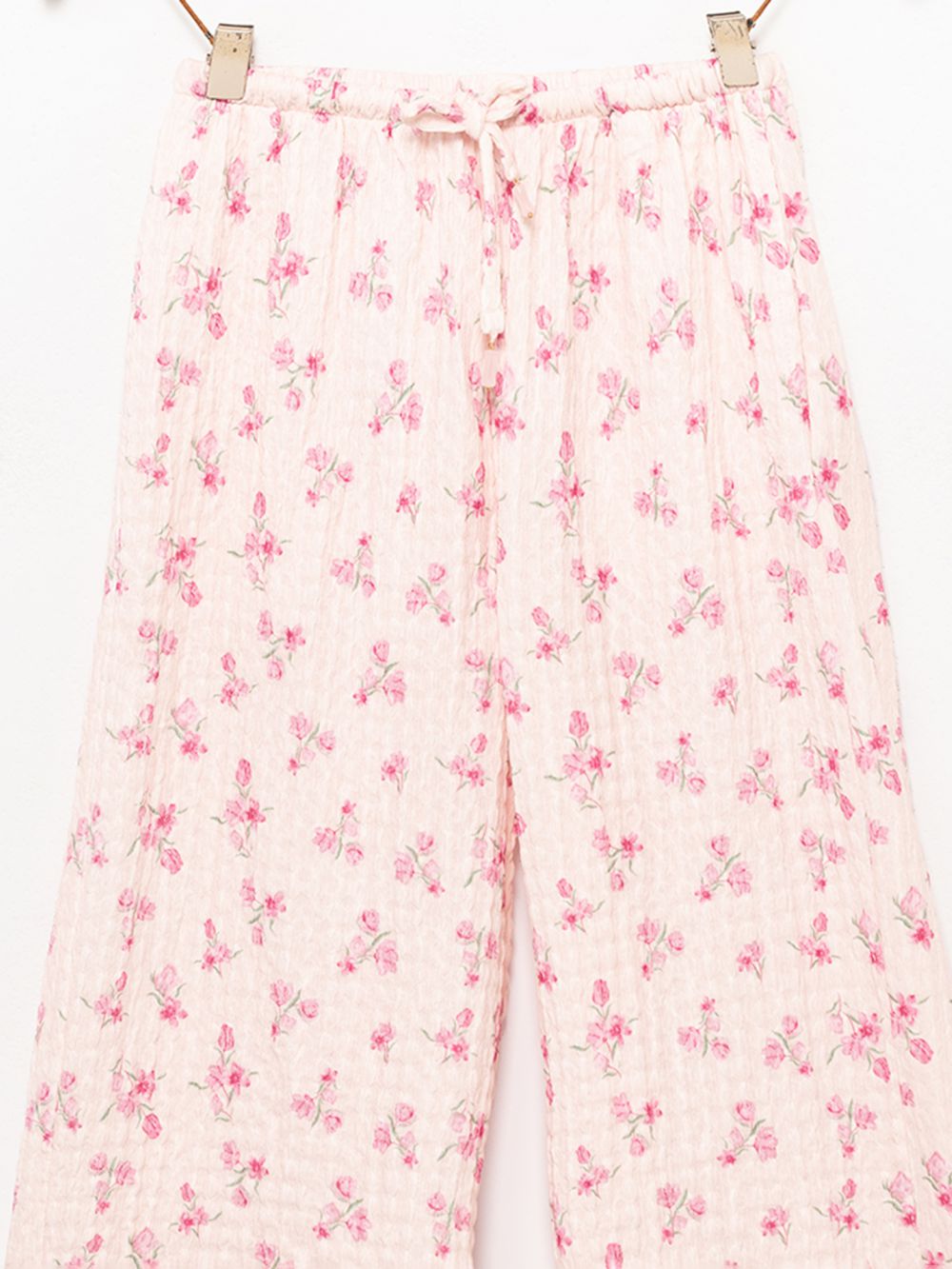 מכנסי טקסטורה פרחוניים