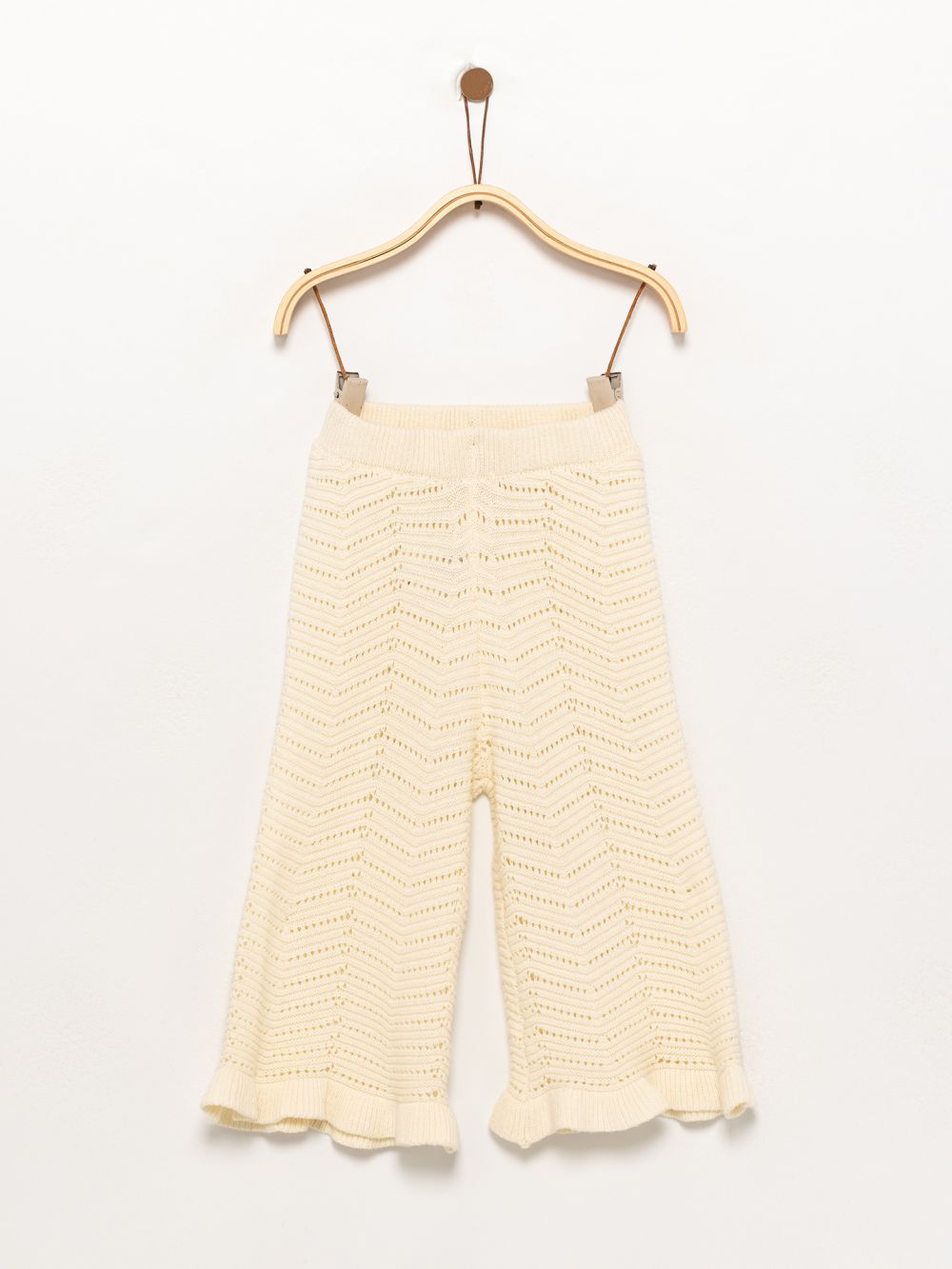 מכנסיים סרוגים