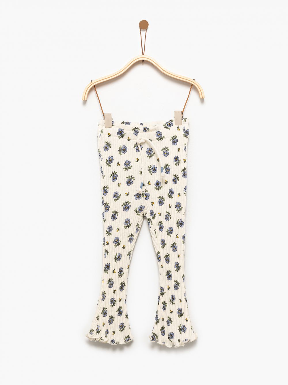 טייץ מתרחב עם מותן מכווצת