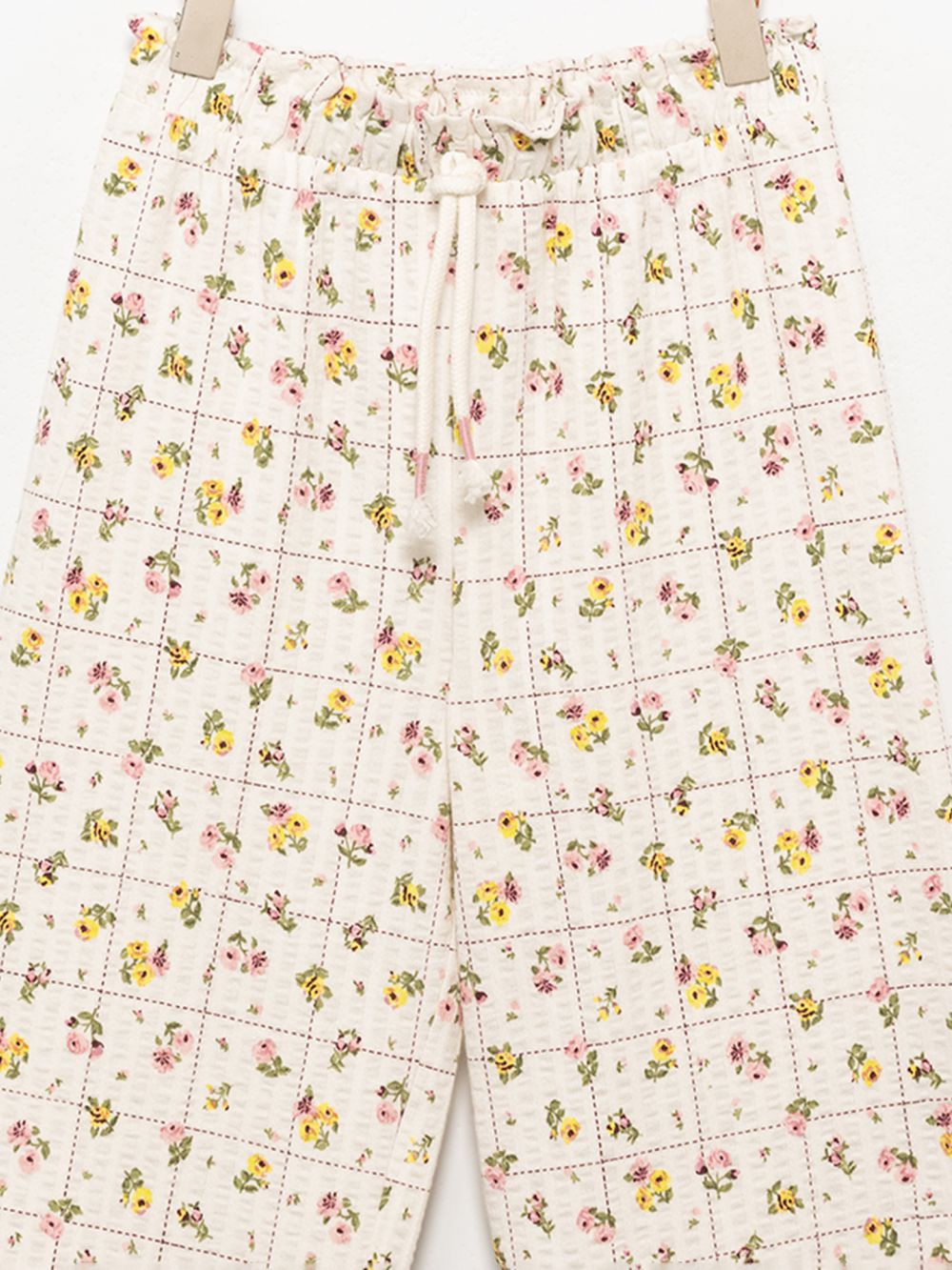 מכנסיים עם WIDE-LEG