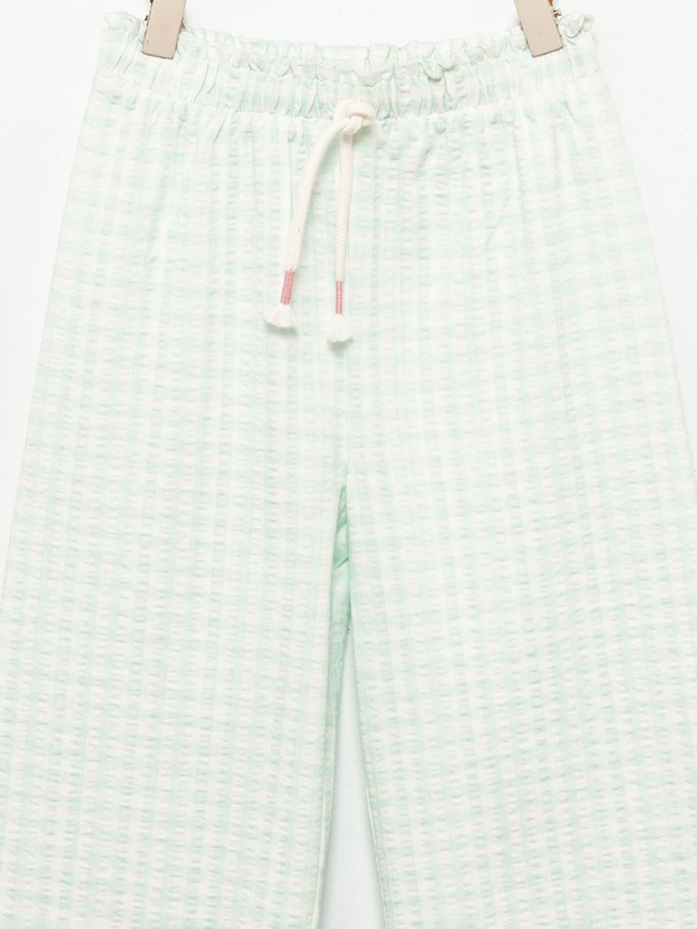 מכנסיים עם WIDE-LEG