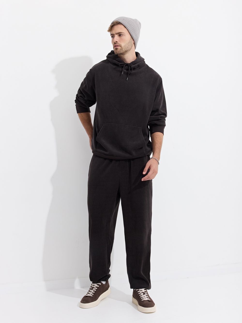 מכנסי JOGGER עם טקסטורה