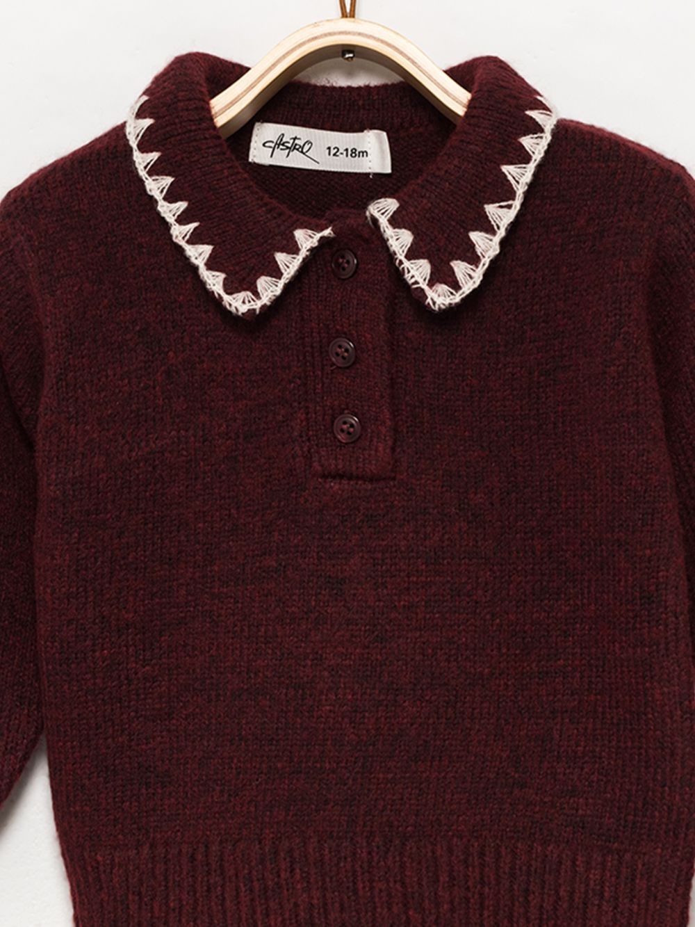 סריג עם רקמות