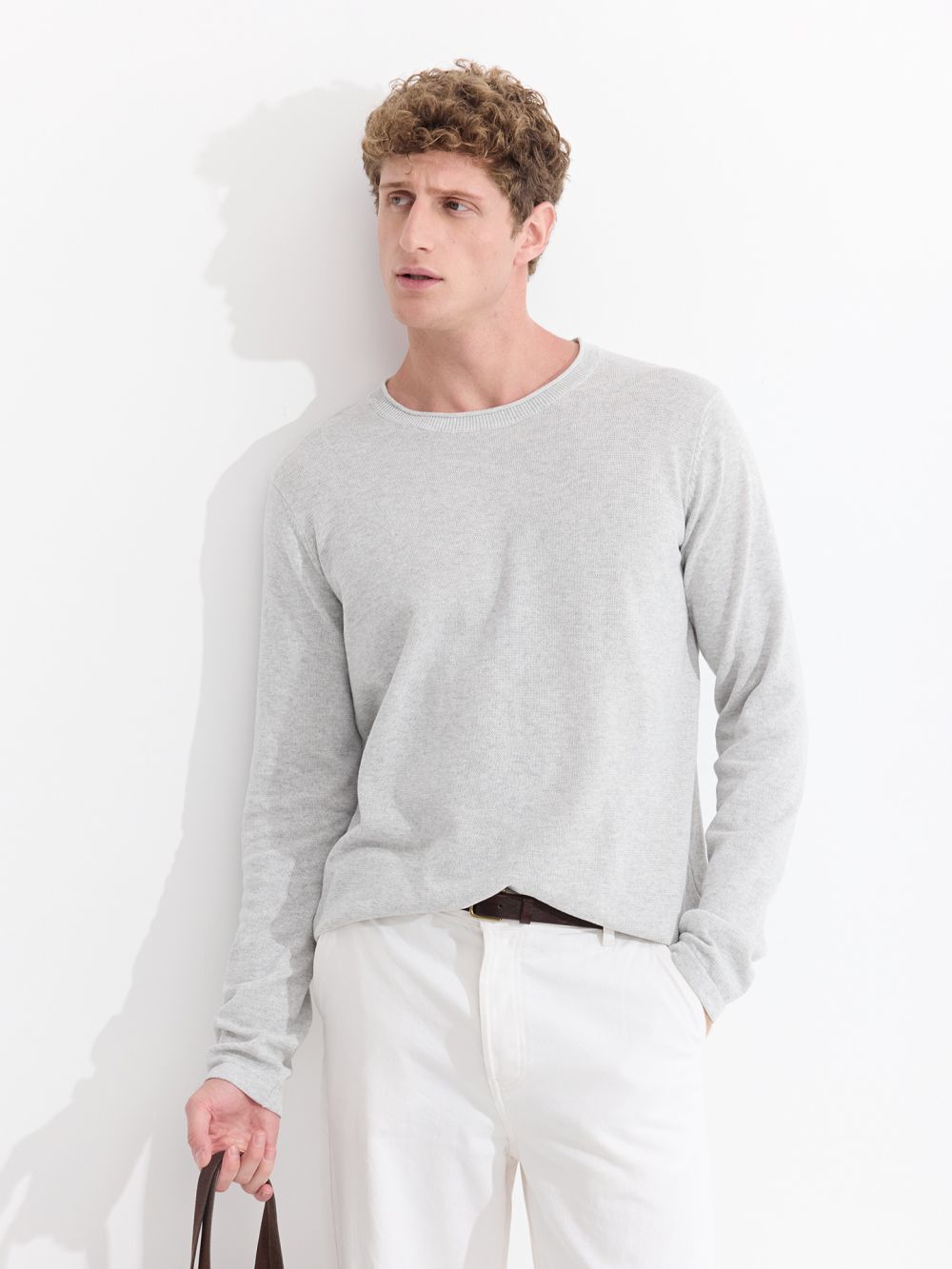 סריג עם צווארון מסתלסל