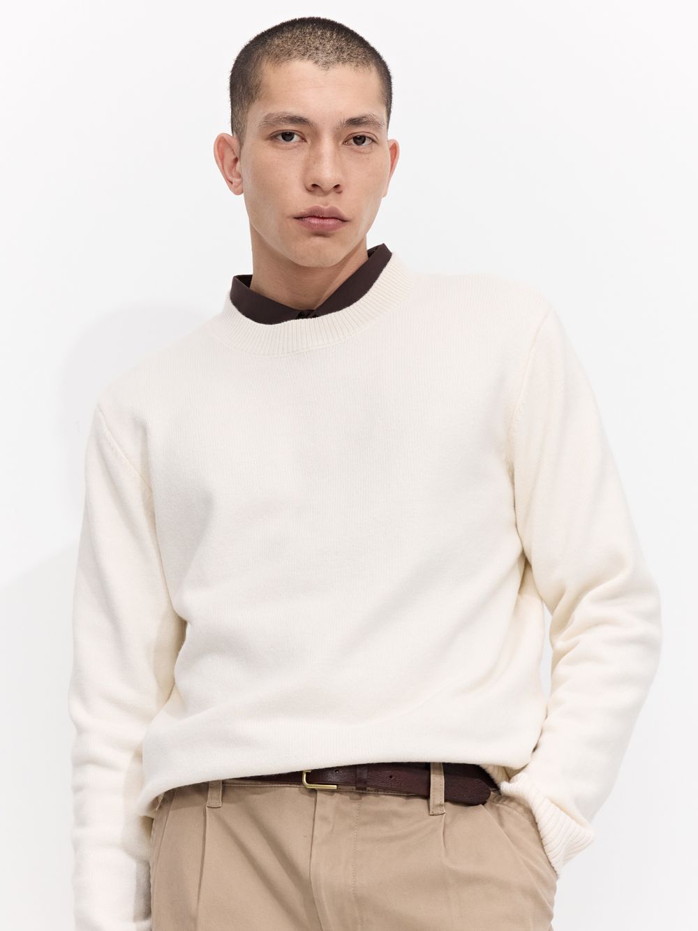 סריג עם צווארון עבה