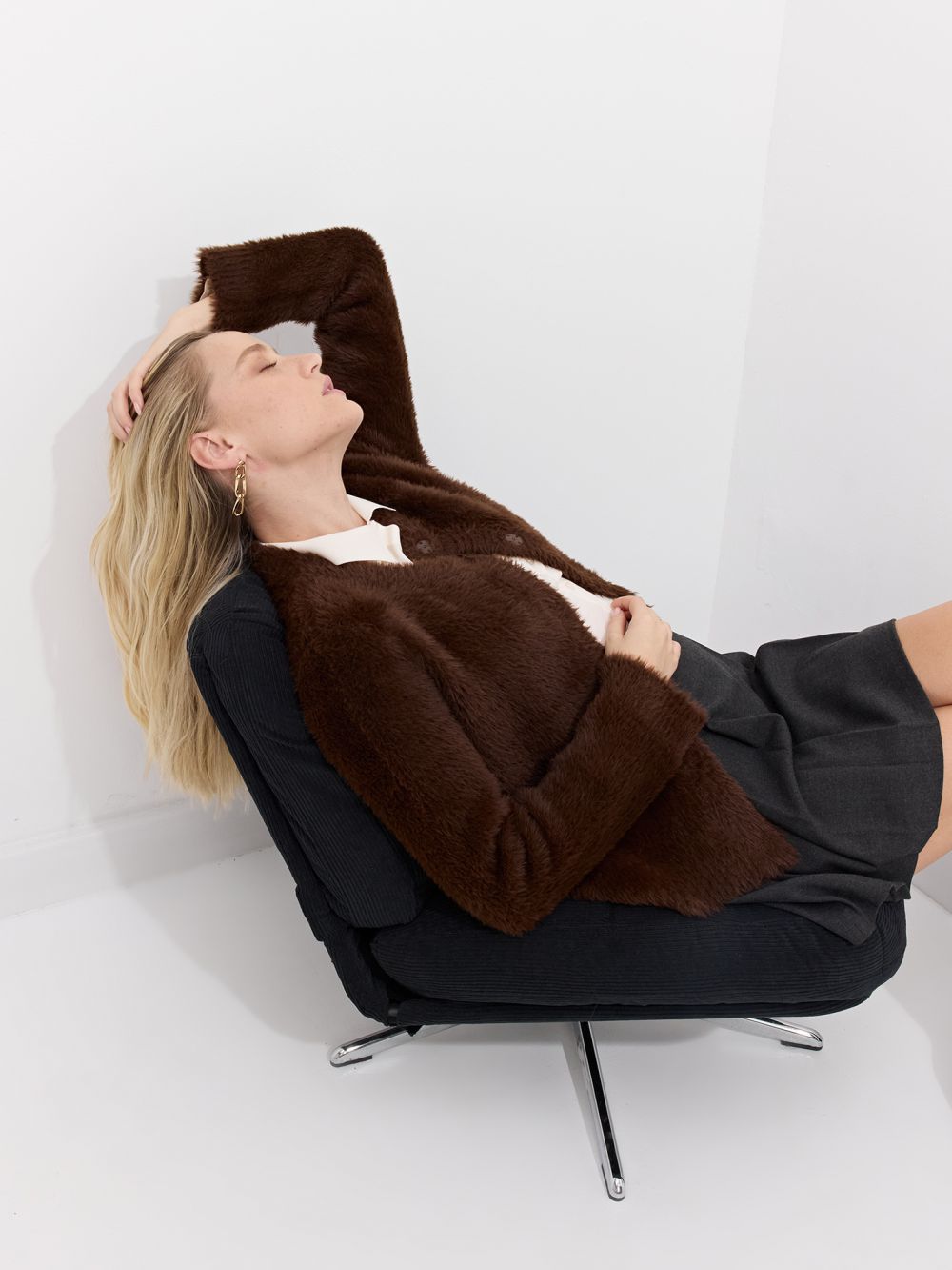 קרדיגן פלאפי במראה פרוותי