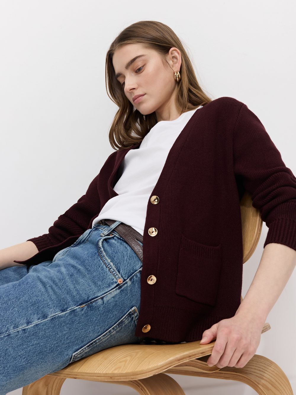 קרדיגן עם כפתורי זהב