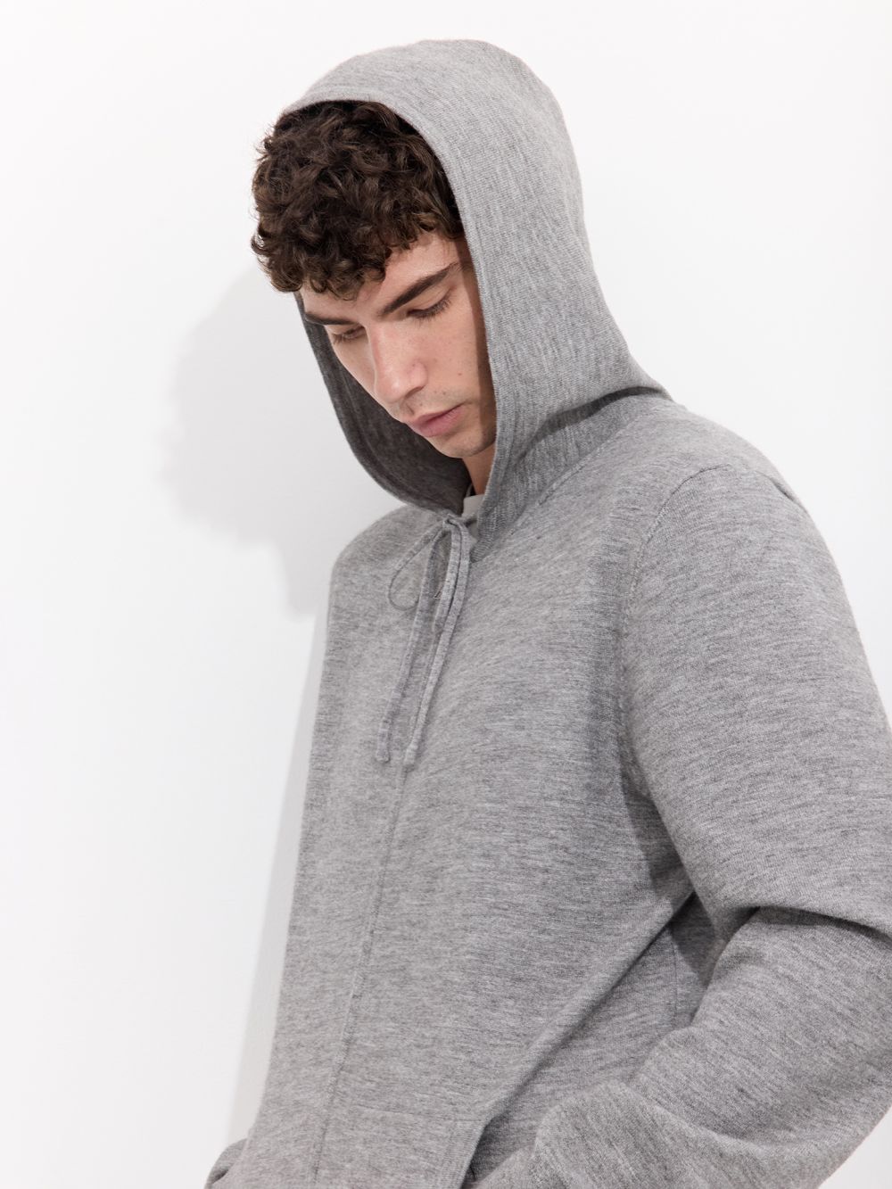 סריג קפוצ׳ון עם רוכסן