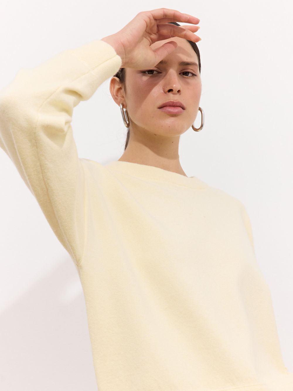 סווטשירט סריג חלק בסיומת ריב