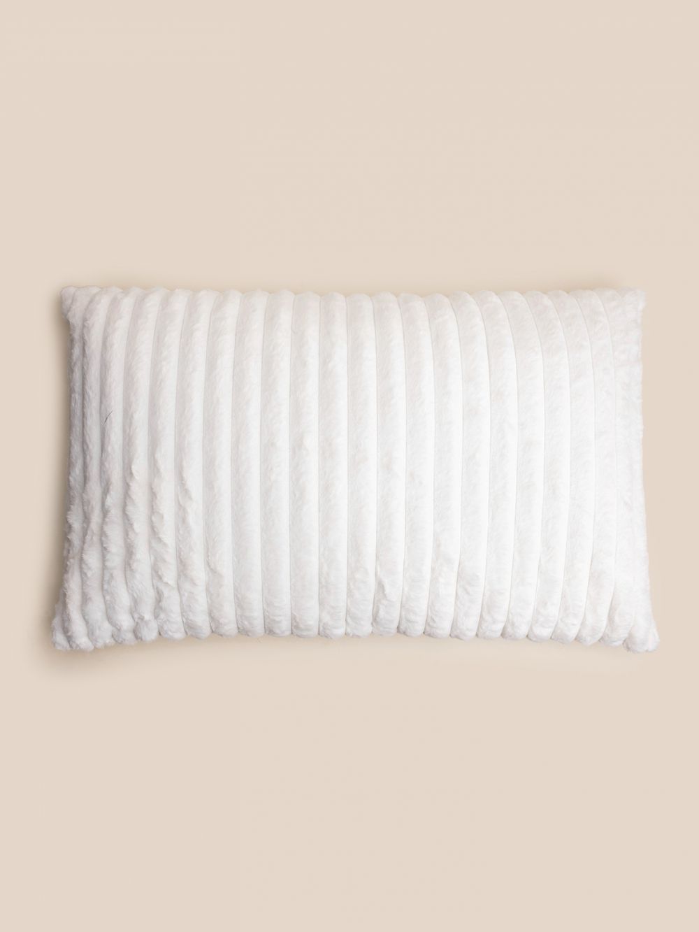 כרית דמוי פרווה פסים 30X50CM