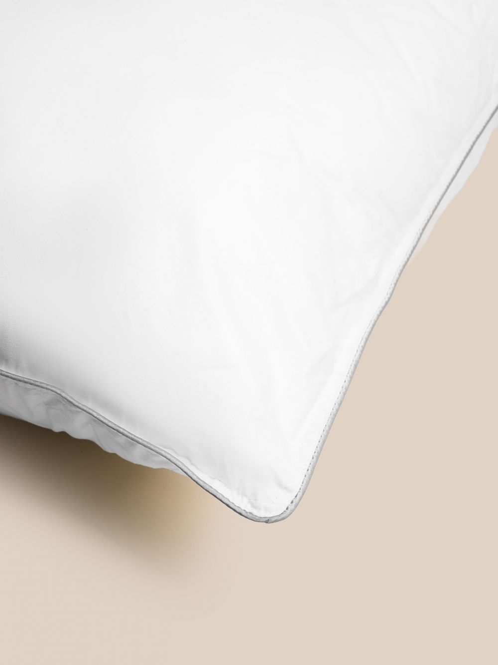 כרית שינה במילוי סינטטי אור