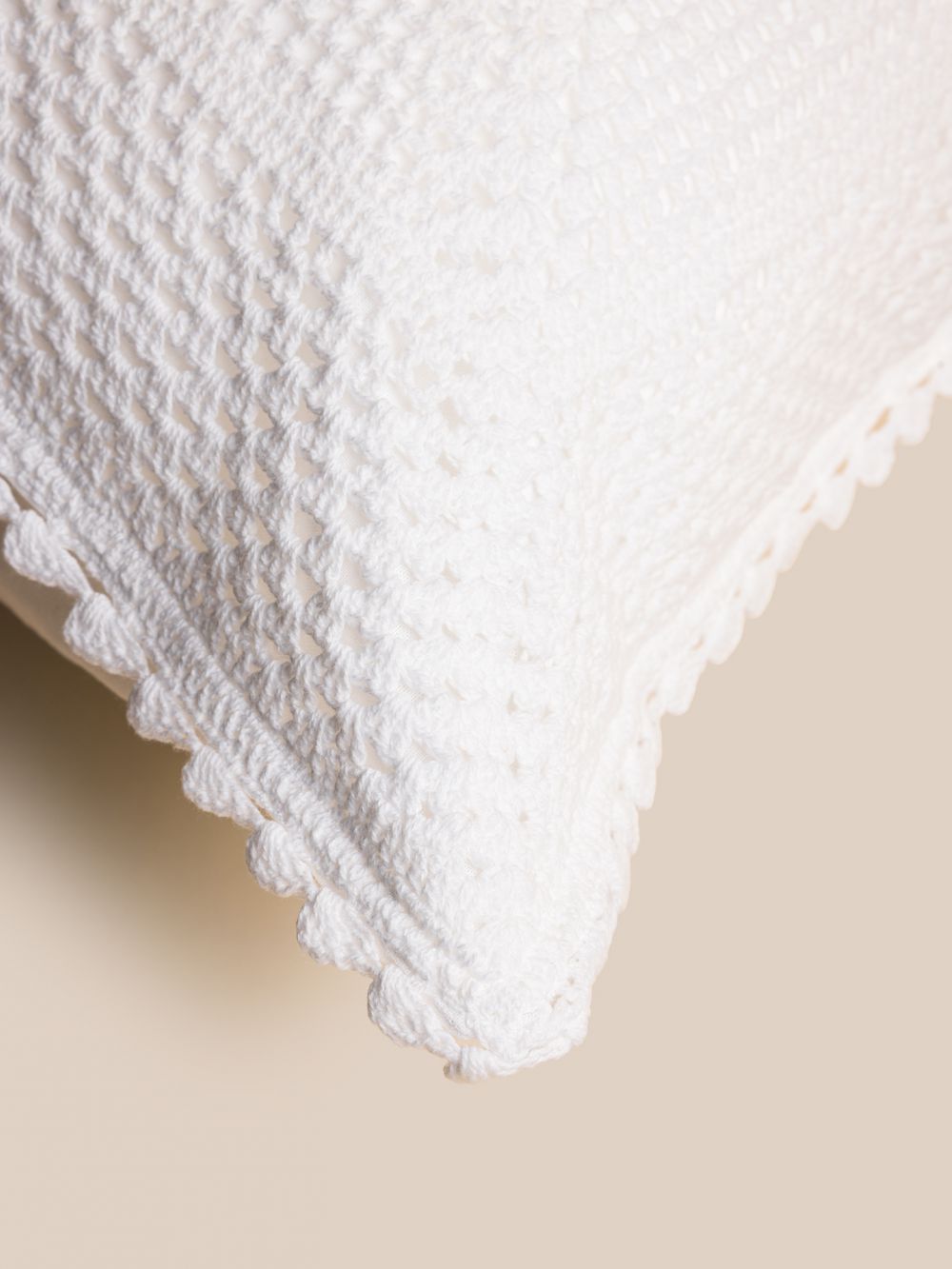 כיסוי לכרית 60X60CM תחרה איילת