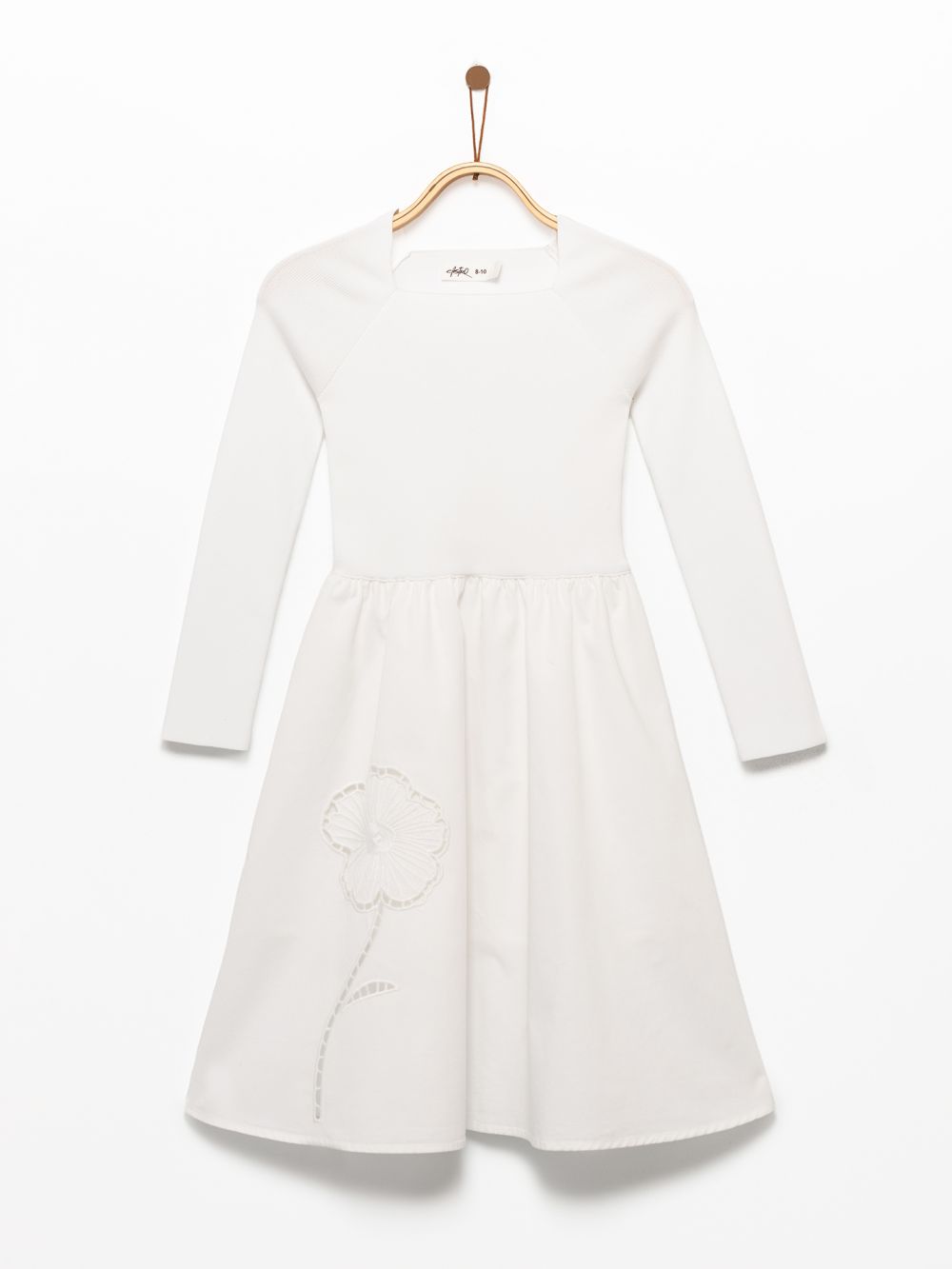 שמלת סריג עם חצאית אריג