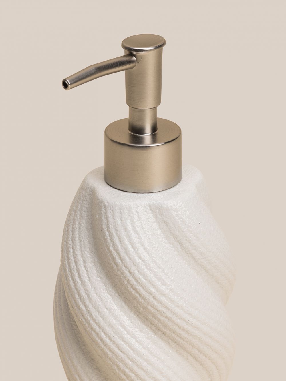 דיספנסר לסבון טוייסט