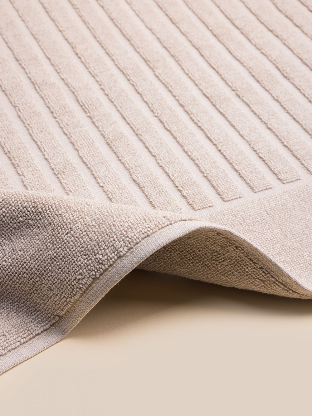 מגבת רצפה50X70 פסים רוני