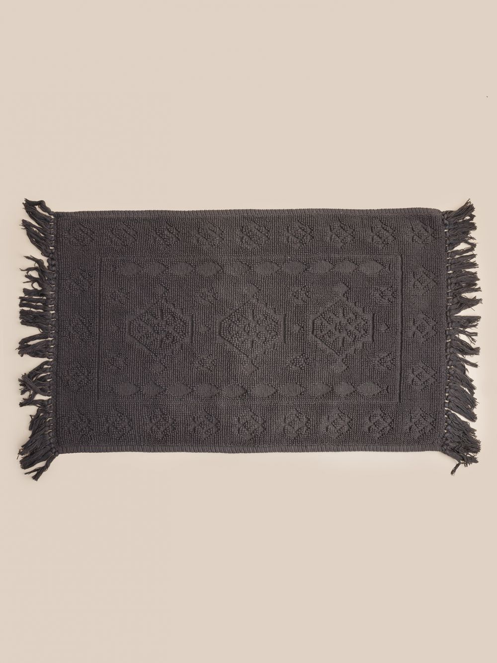 שטיח אמבטיה ג’קארד עם פרנזים