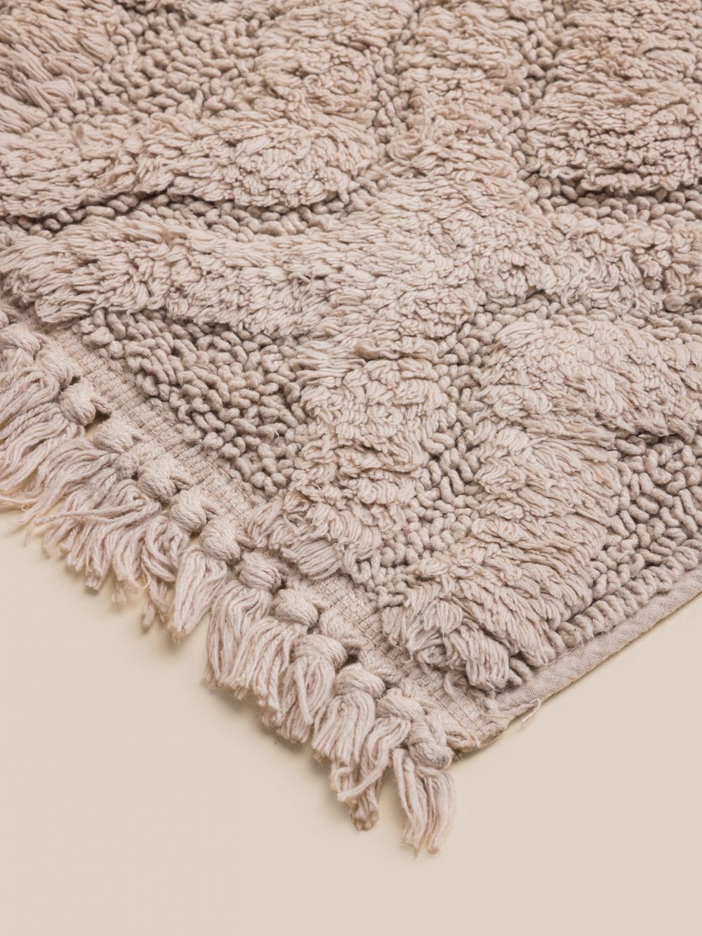 שטיח אמבט כותנה עם דוגמת מעויינים