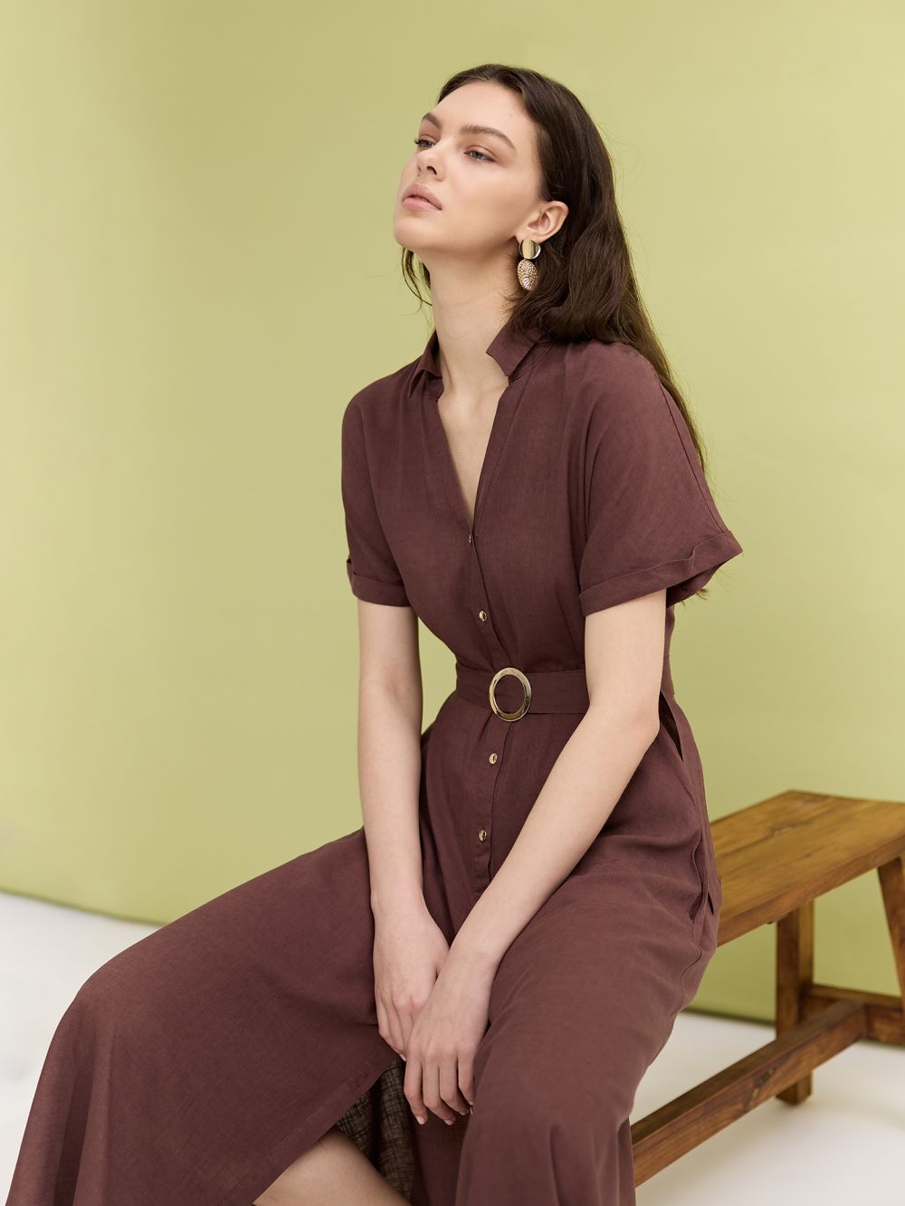 שמלה עם חגורה