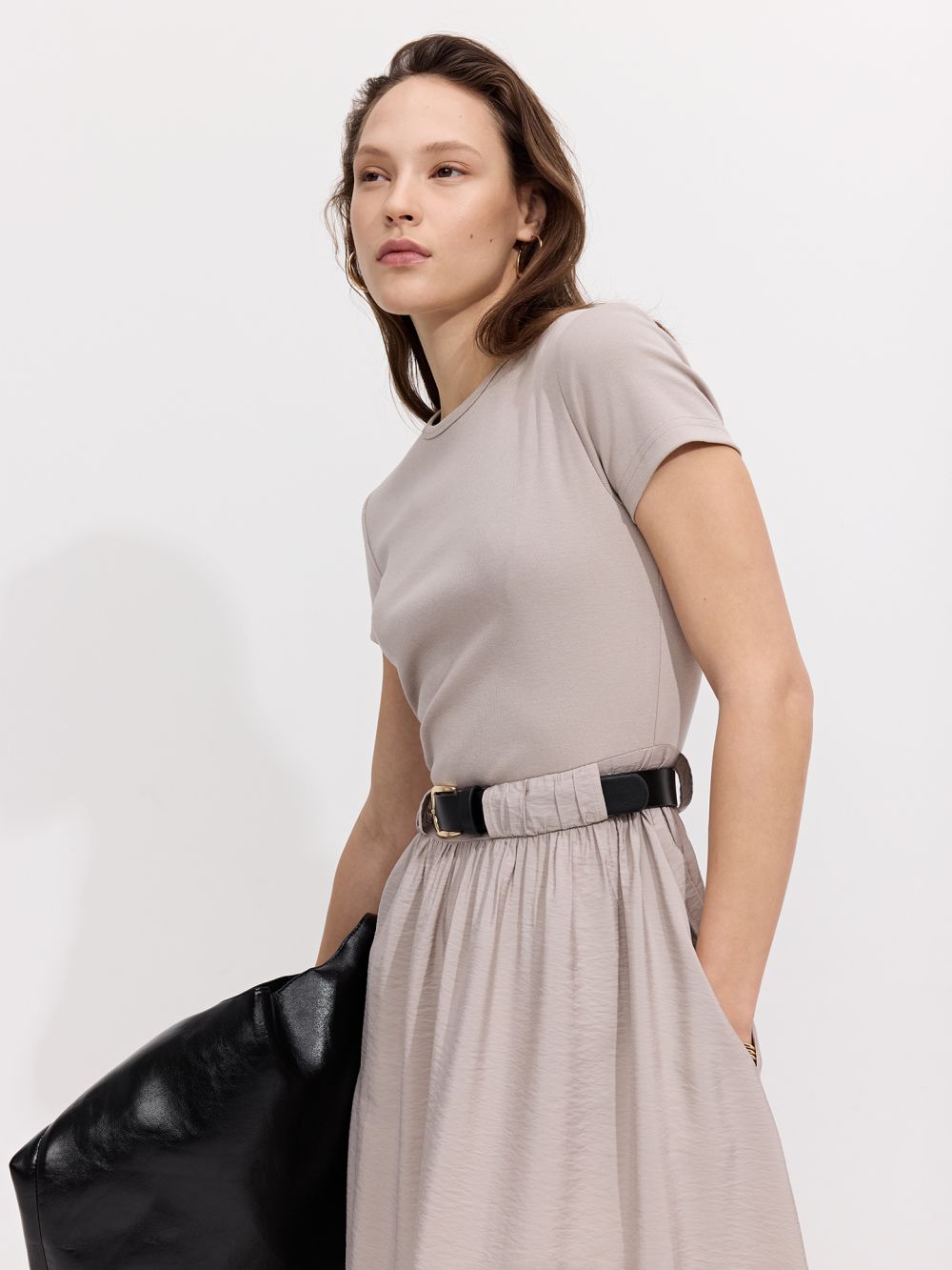 שמלת מידי עם חגורה