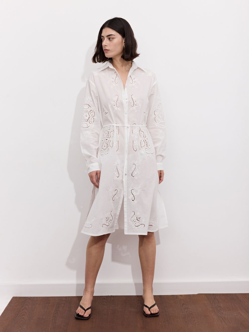 שמלת חולצה רקומה