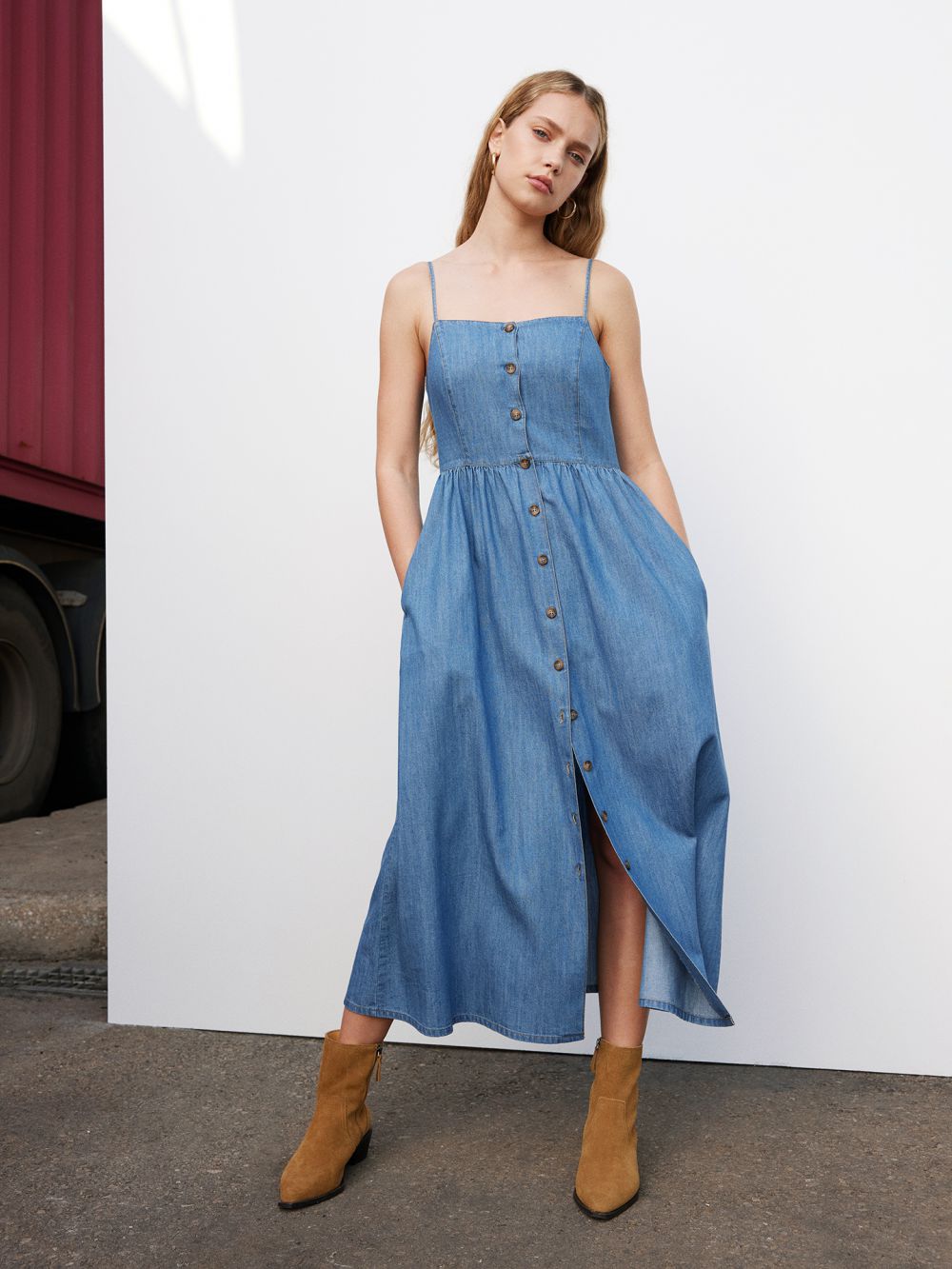 שמלת ג’ינס מידי