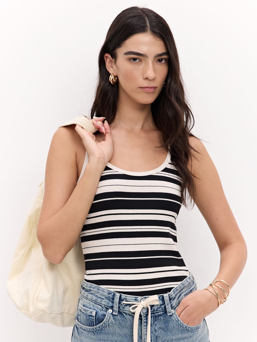 גופיית בייסיק ריב מחשוף עגול