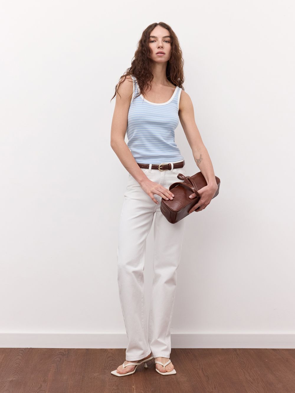 גופית ריב בייסיק מחשוף פתוח