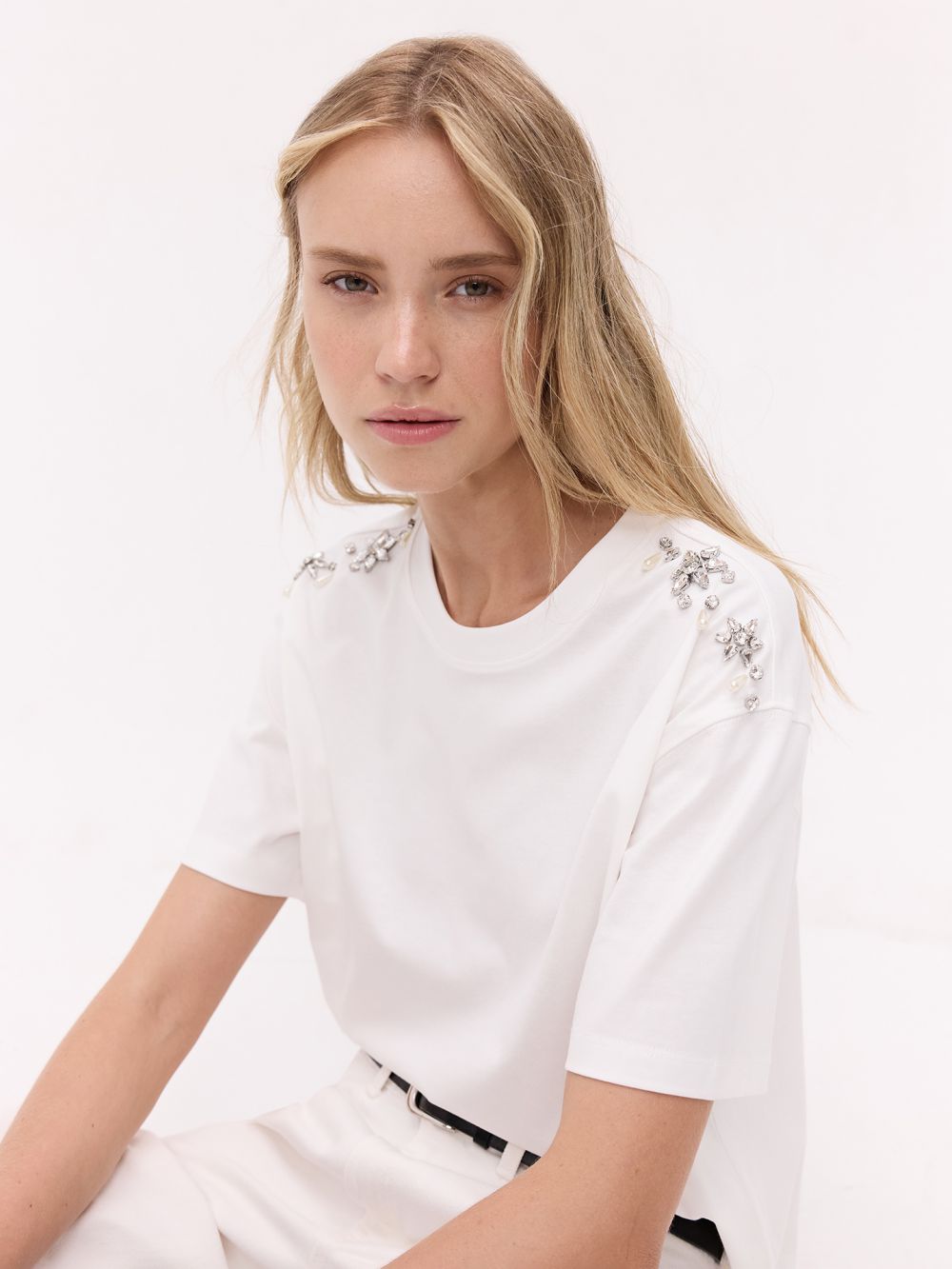 טי-שירט מעוטרת