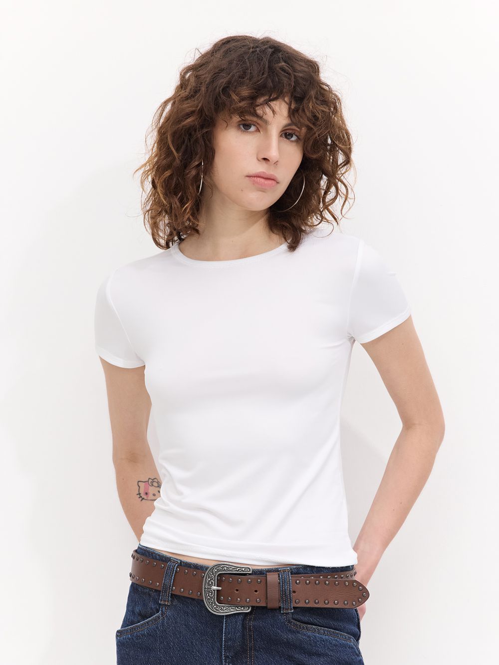 חולצה עם שרוול קצר