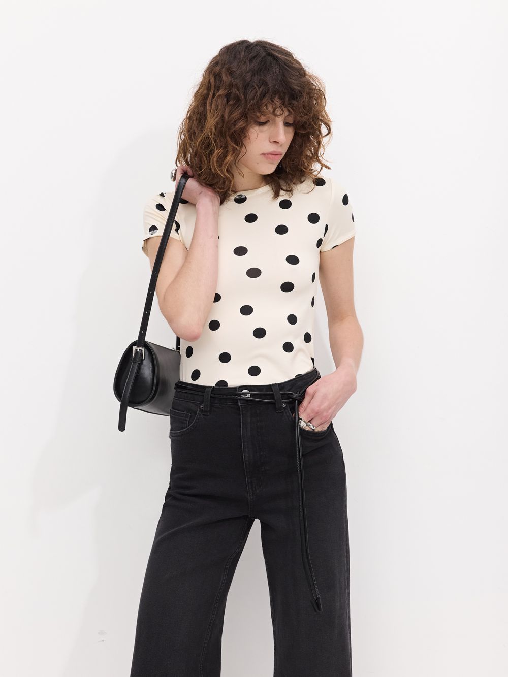 חולצה עם שרוול קצר