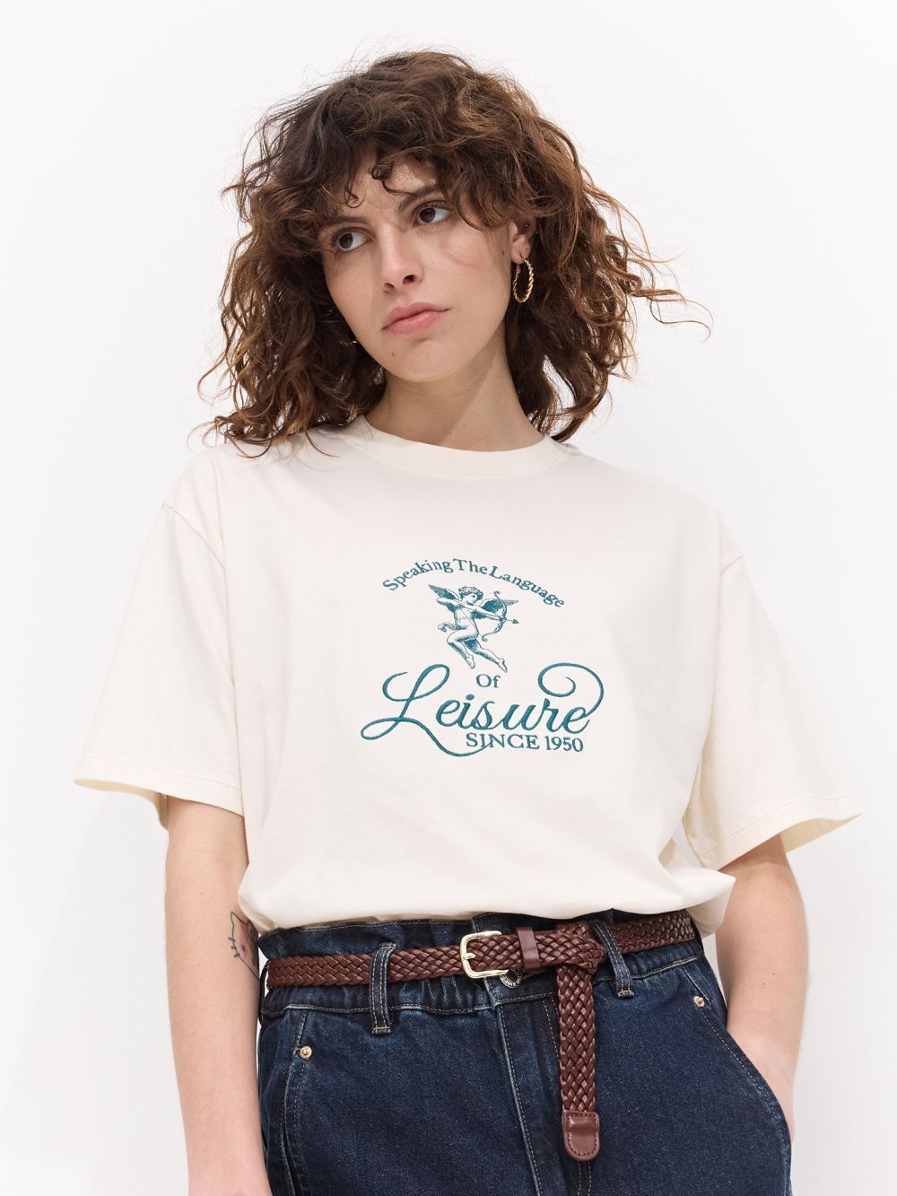 חולצת אובר סייז עם ריקמה