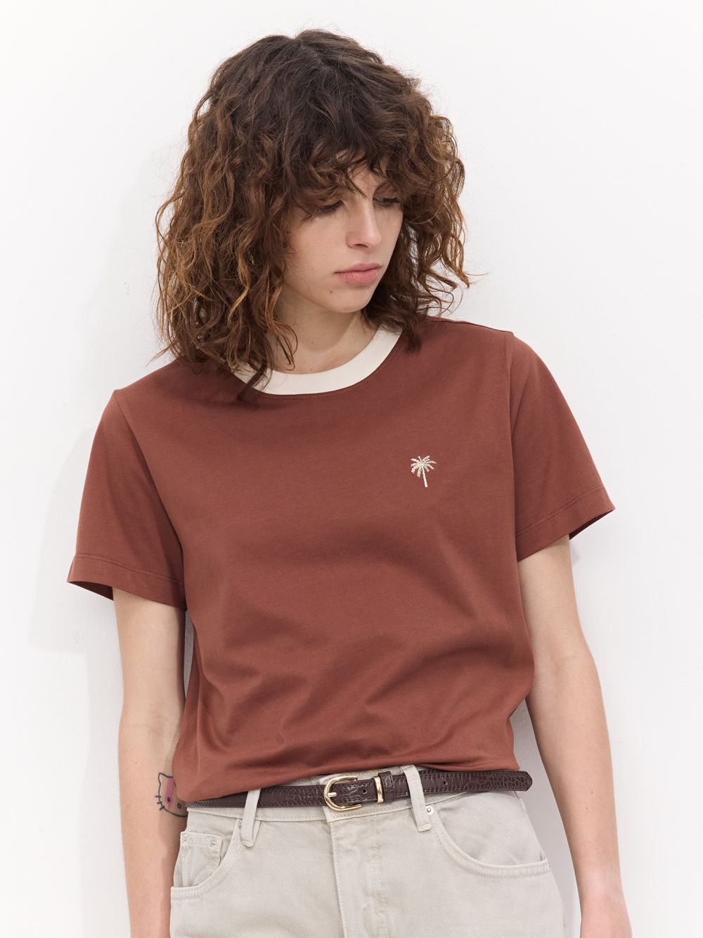 טי שירט פימה בוקסית עם רקמה