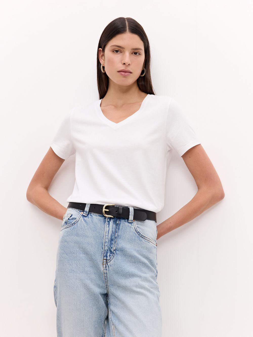 חולצת בית ספר בייסיק V