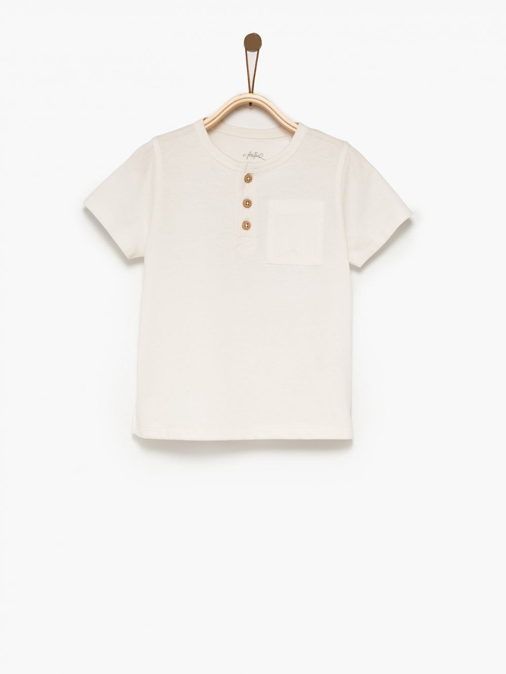 טישרט עם כפתרה