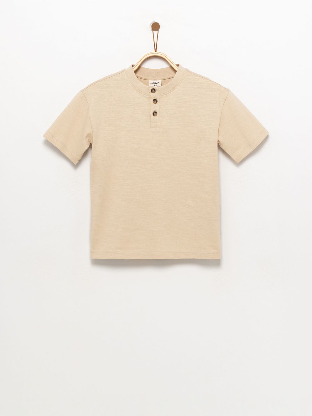 חולצת טי עם שינה