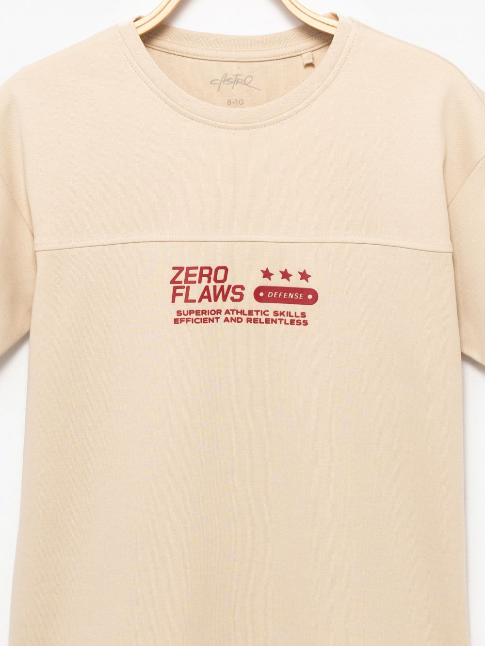 טי שירט עם דפוס