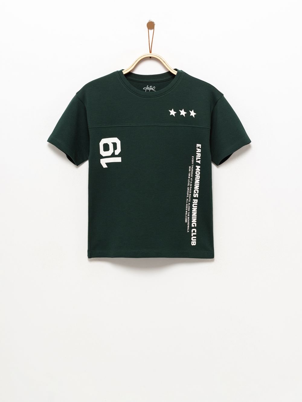 טי שירט עם דפוס