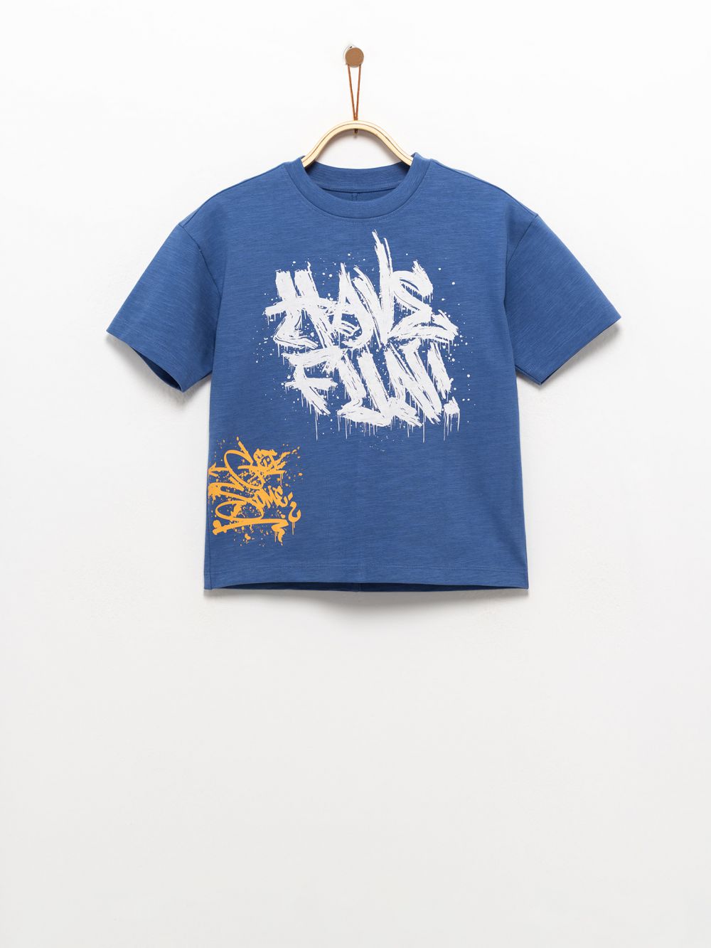 טי שירט גרפיקה