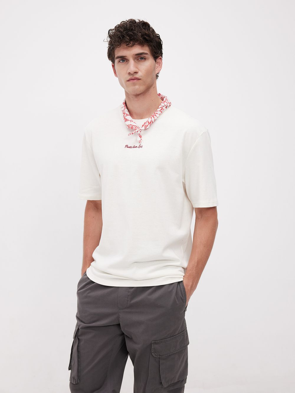 טי שירט עם הדפס