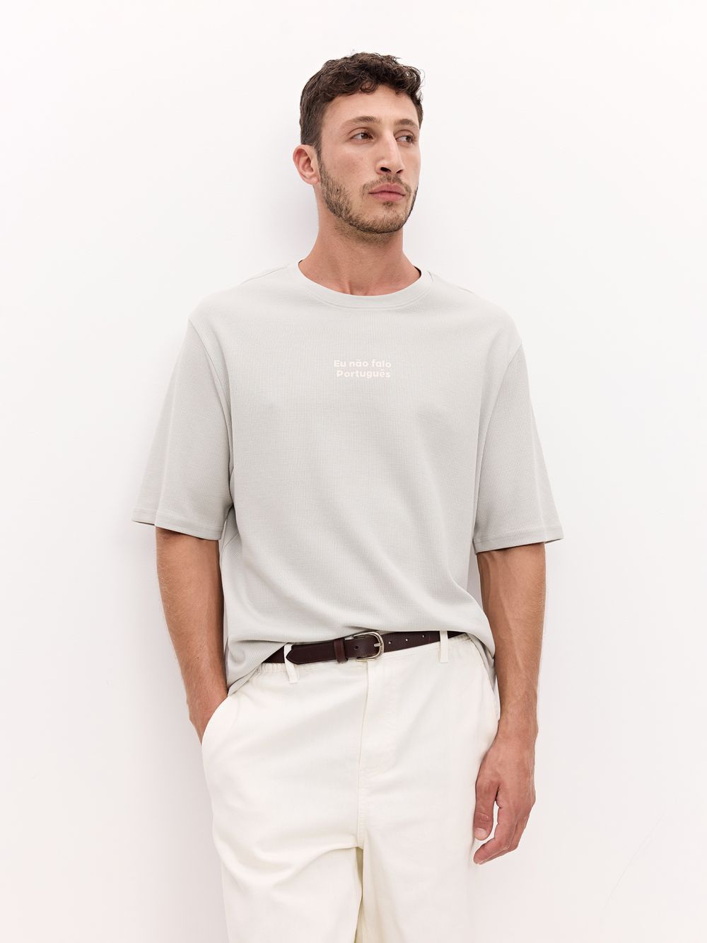 טי-שירט טקסטורה עם רקמה