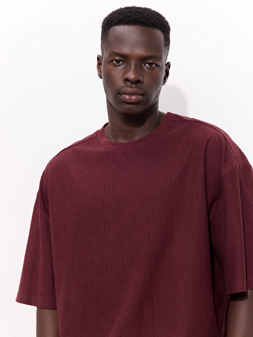 טי שירט עם טקסטורה