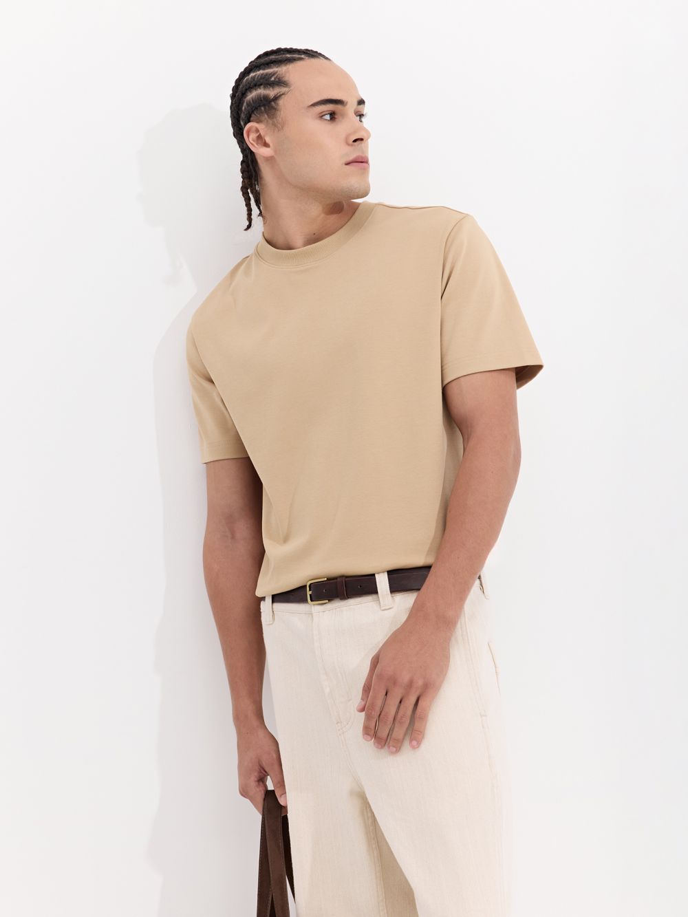 טי שירט שרוול קצר