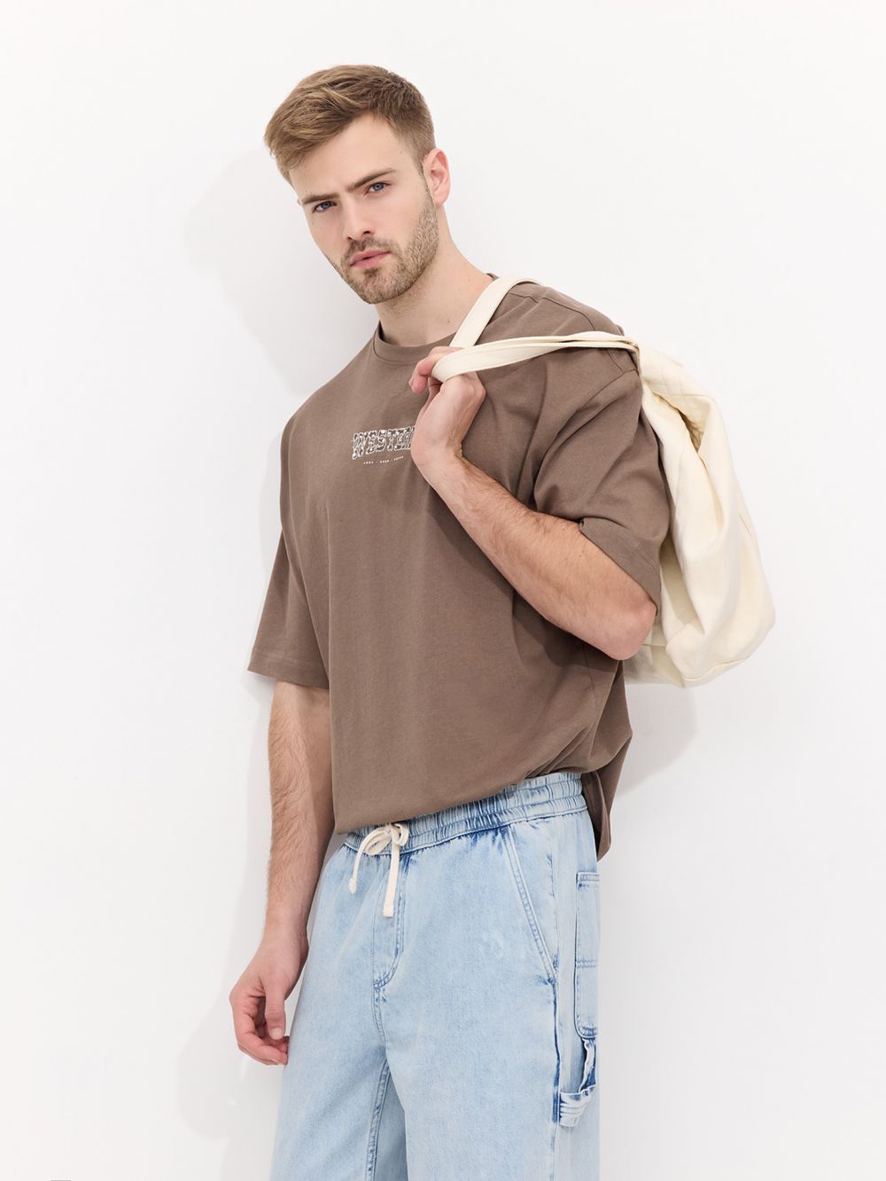 חולצה עם הדפס