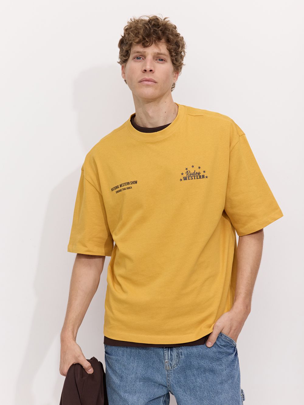 טי שירט BOXY עם דפוס