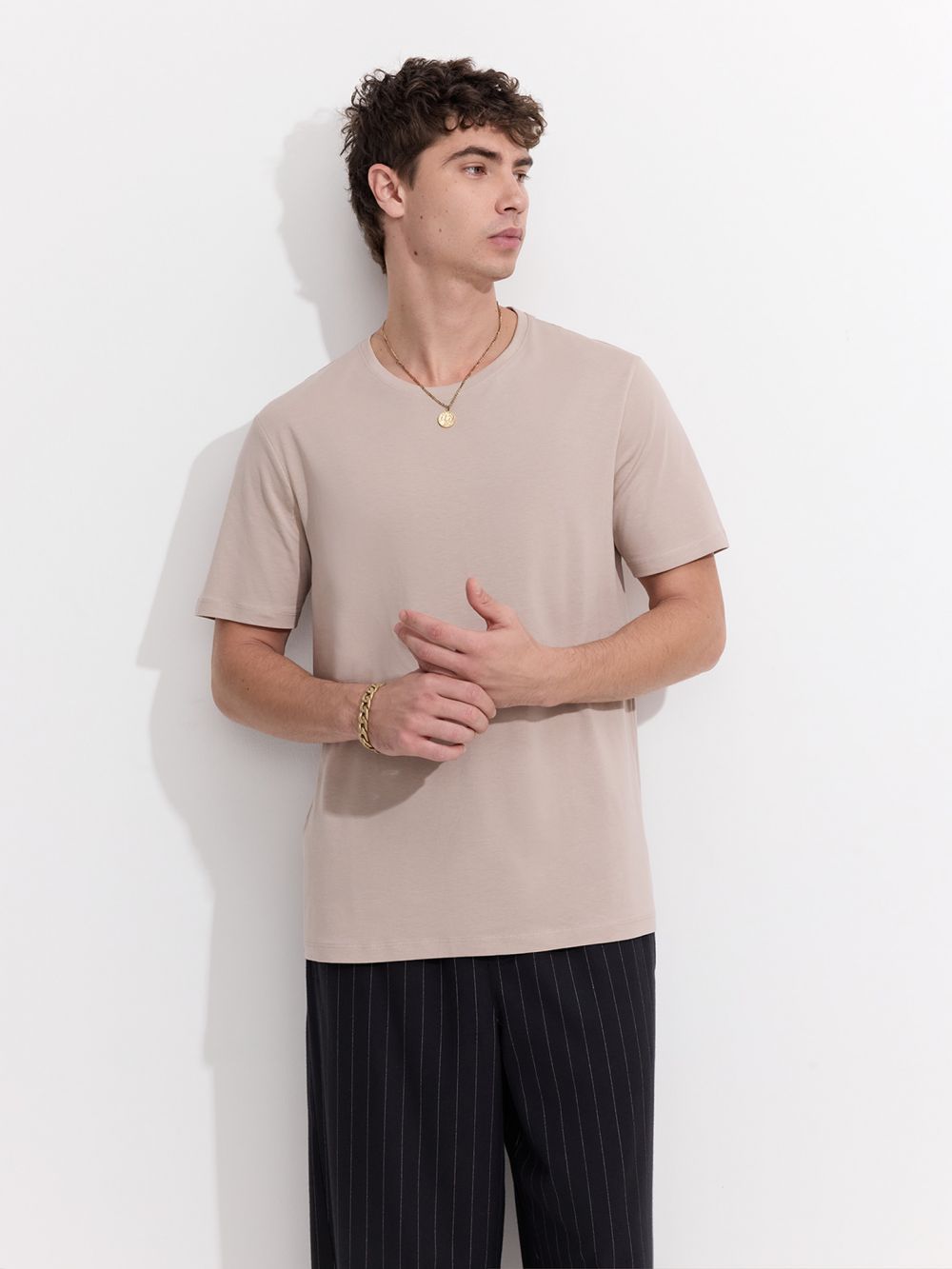 טי שירט פימה צווארון עגול