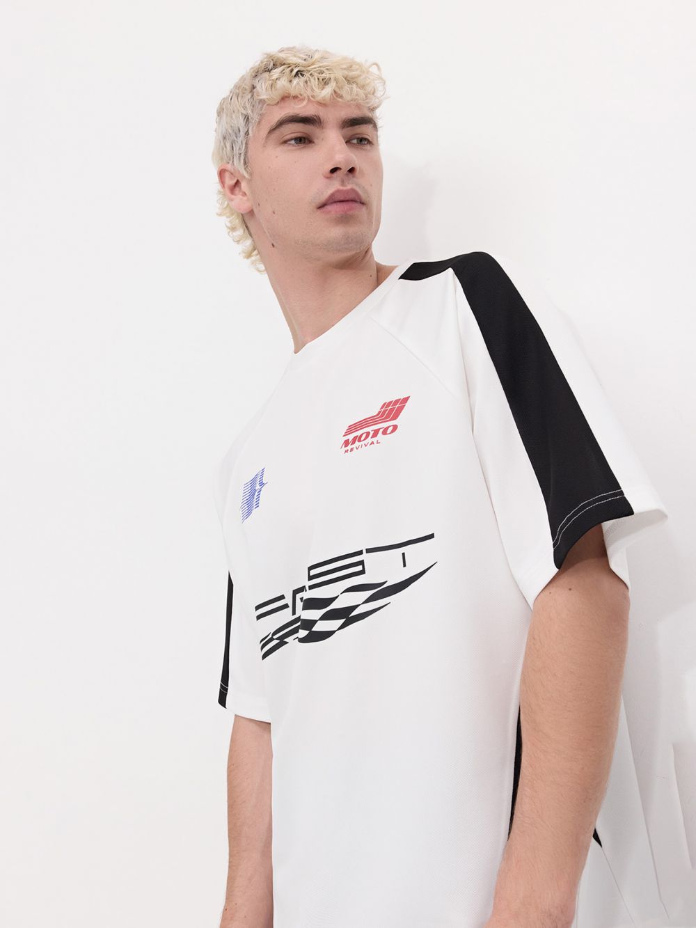 טי-שירט ספורטיבית